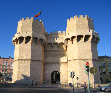 Готические башни Торрес-де-Серранос в Валенсии, переоборудованные под хранилище для эвакуированных художественных ценностей