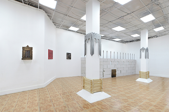 Вид экспозиции выставки «Кита» в галерее Fragment. Москва. 2021