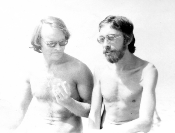 С сокамерником Виктором Гончаровым на волжском пляже. Лето 1983 года